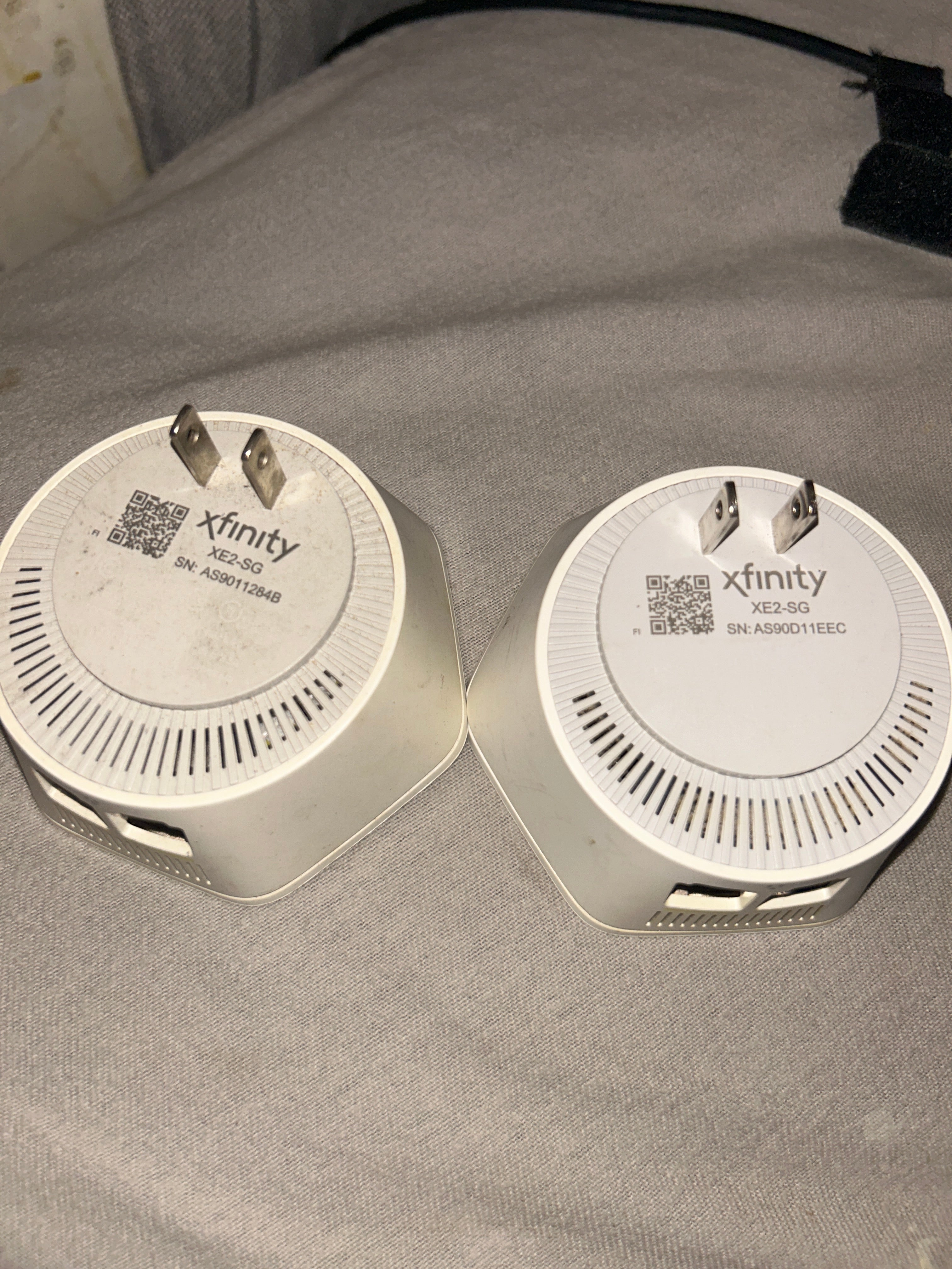 XFINITY WIFI PODS(EXTENDER)